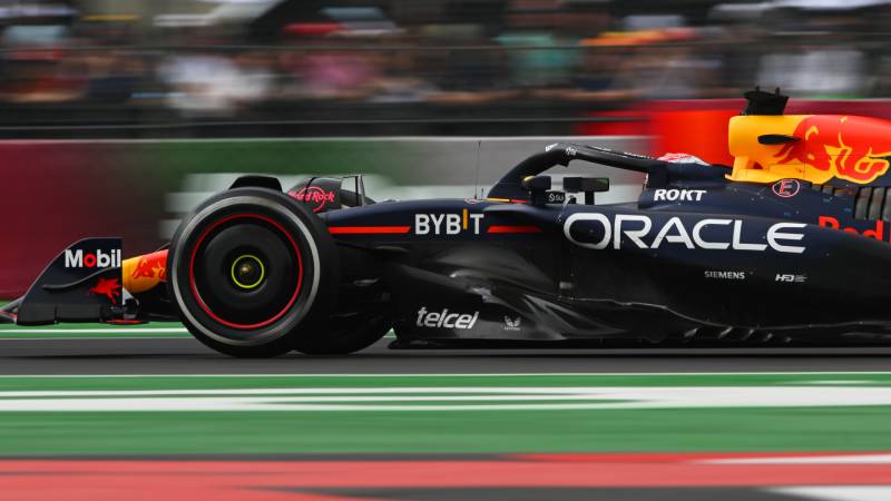 Oracle y Red Bull una alianza veloz en las pistas y el éxito