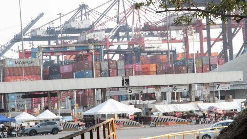Paro en la Aduana de Manzanillo genera afectaciones logísticas y económicas