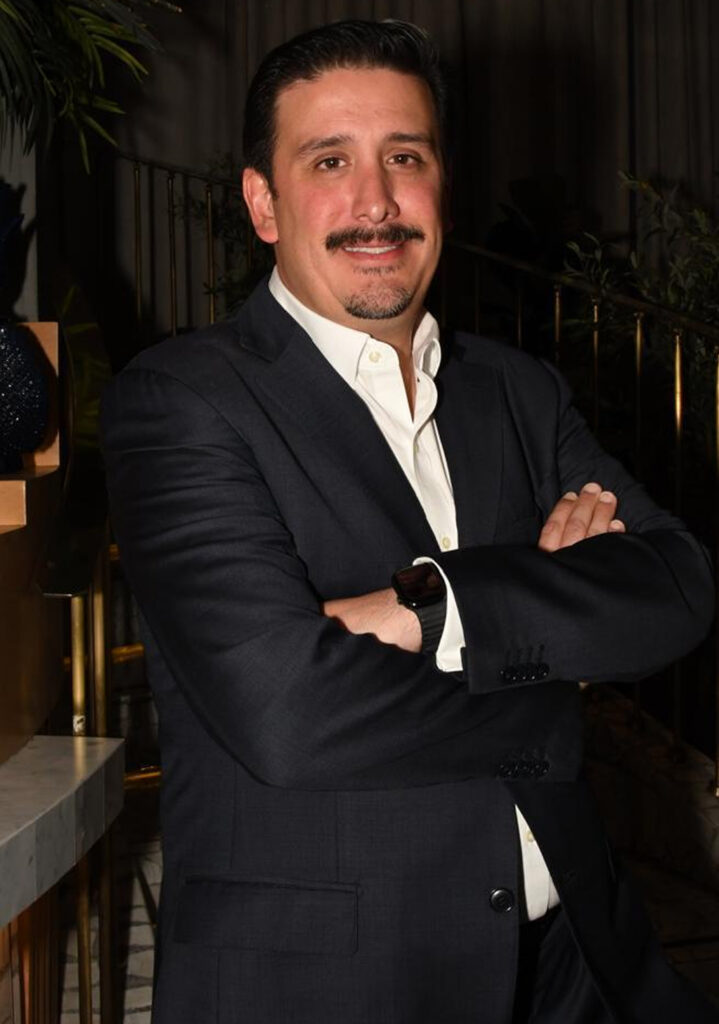 Luis Hernández asume presidencia de la AMTI